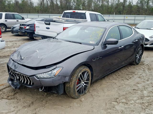 ZAM57XSA9J1268715 - 2018 MASERATI GHIBLI GRAY photo 2