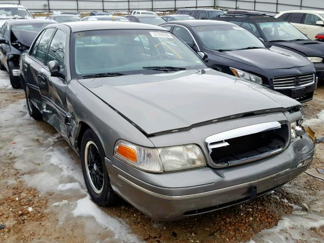 2FAFP73W7YX158868 - 2000 FORD CROWN VICT GRAY photo 1