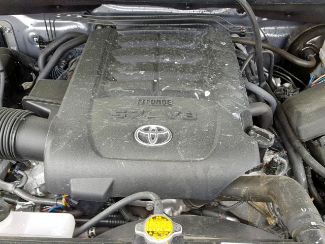 5TFDW5F12HX615648 - 2017 TOYOTA TUNDRA CRE GRAY photo 7