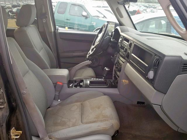 1J8HG48K06C349087 - 2006 JEEP COMMANDER BLACK photo 5