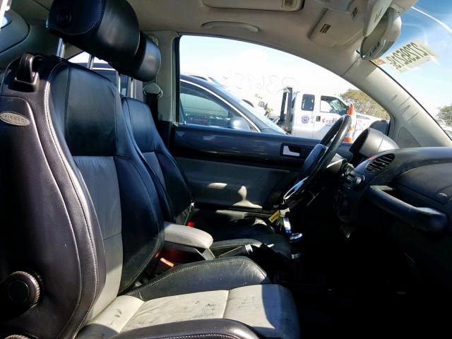 3VWFE31C64M410629 - 2004 VOLKSWAGEN NEW BEETLE Grau Foto 5