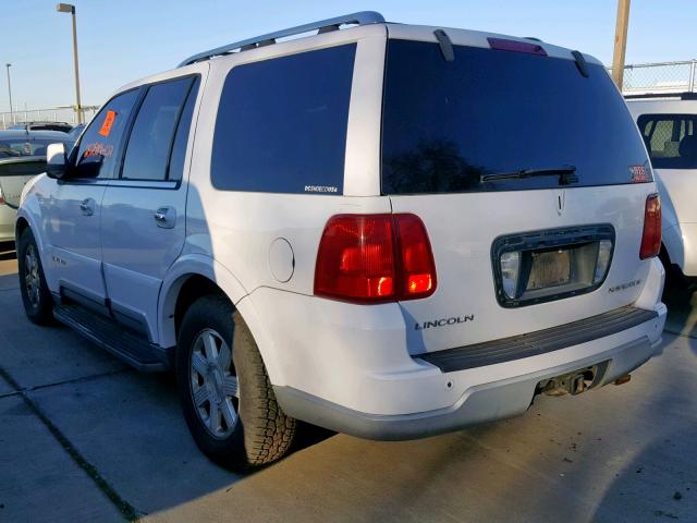 5LMFU28R93LJ41142 - 2003 LINCOLN NAVIGATOR WHITE photo 3
