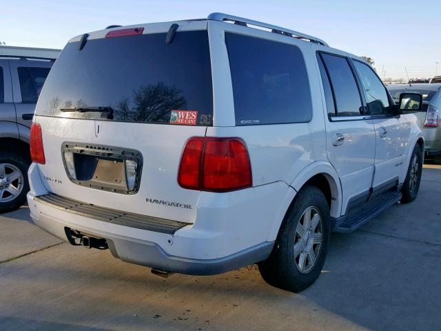 5LMFU28R93LJ41142 - 2003 LINCOLN NAVIGATOR WHITE photo 4