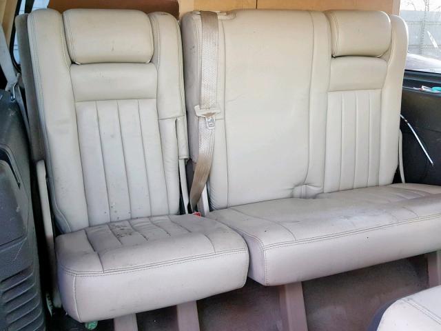 5LMFU28R93LJ41142 - 2003 LINCOLN NAVIGATOR WHITE photo 9
