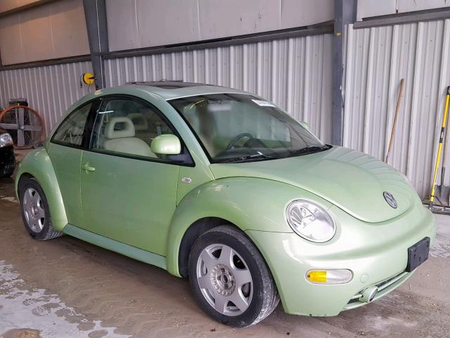 3VWCF21C4YM409348 - 2000 VOLKSWAGEN NEW BEETLE 绿色 照片 1