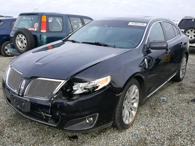 1LNHL9FT0AG604412 - 2010 LINCOLN MKS BLACK photo 2