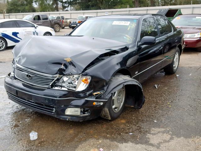 JT8BH28F1Y0175633 - 2000 LEXUS LS 400 BLACK photo 2