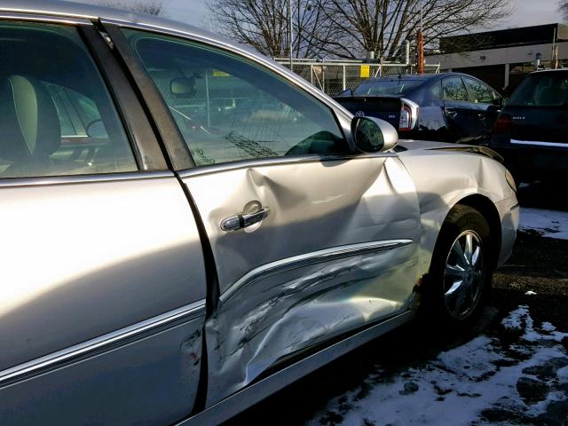 2G4WD532651282466 - 2005 BUICK LACROSSE C SILVER photo 9