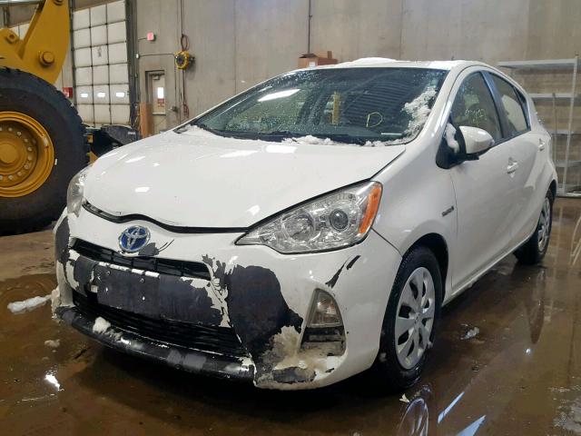 JTDKDTB3XD1531678 - 2013 TOYOTA PRIUS C WHITE photo 2