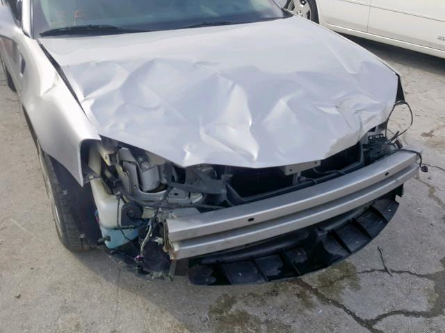 2G2WC58C281178929 - 2008 PONTIAC GRAND PRIX SILVER photo 9