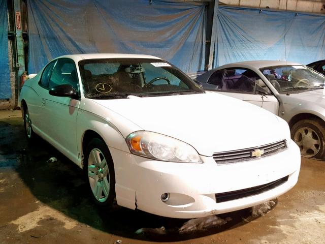 2G1WK151569212315 - 2006 CHEVROLET MONTE CARL WHITE photo 1