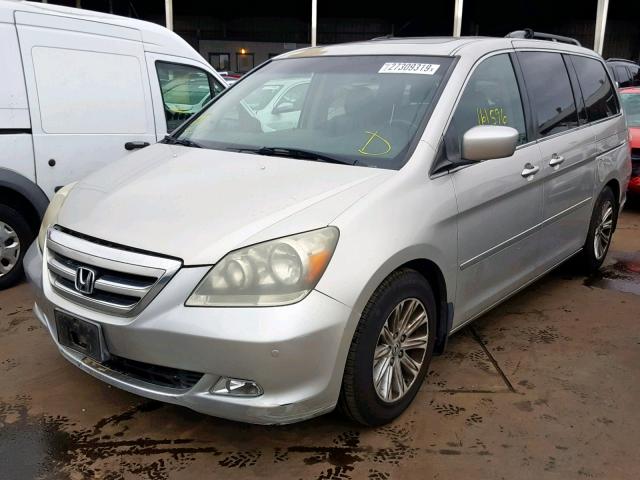 5FNRL38835B017104 - 2005 HONDA ODYSSEY TO SILVER photo 2