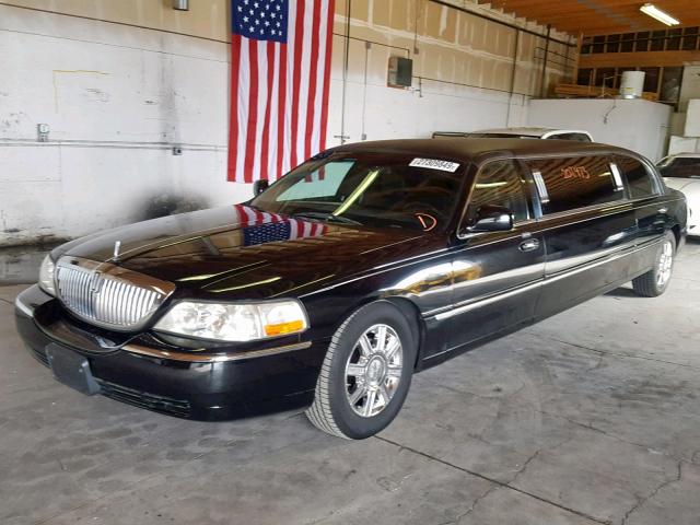 1L1FM88W37Y620579 - 2007 LINCOLN TOWN CAR E BLACK photo 2