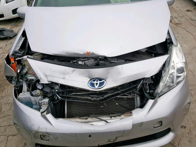 JTDZN3EU1E3309083 - 2014 TOYOTA PRIUS V SILVER photo 7