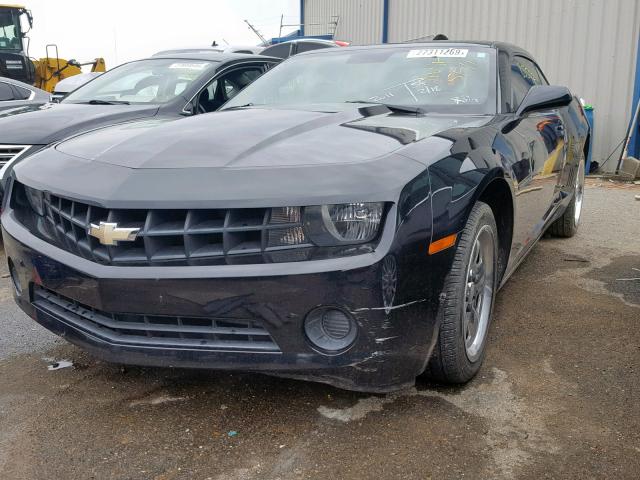 2G1FE1ED2B9131624 - 2011 CHEVROLET CAMARO LS BLACK photo 2