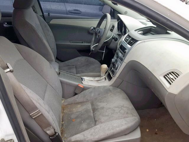 1G1ZC5EU8BF246407 - 2011 CHEVROLET MALIBU 1LT 白色 照片 5