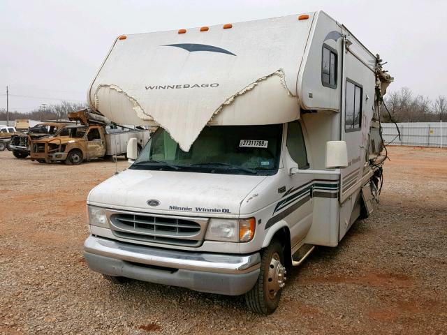 1FDXE45S2YHA47184 - 2000 WINNEBAGO MOTORHOME WHITE photo 2