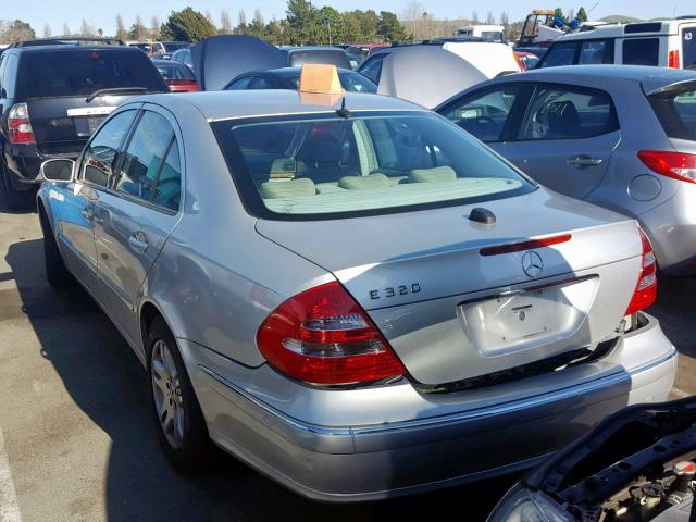 WDBUF65J55A669501 - 2005 MERCEDES-BENZ E 320 SILVER photo 3