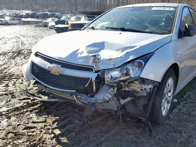 1G1PA5SH0D7112346 - 2013 CHEVROLET CRUZE LS SILVER photo 9