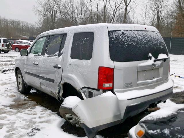 5FNYF4H20AB020119 - 2010 HONDA PILOT LX SILVER photo 3