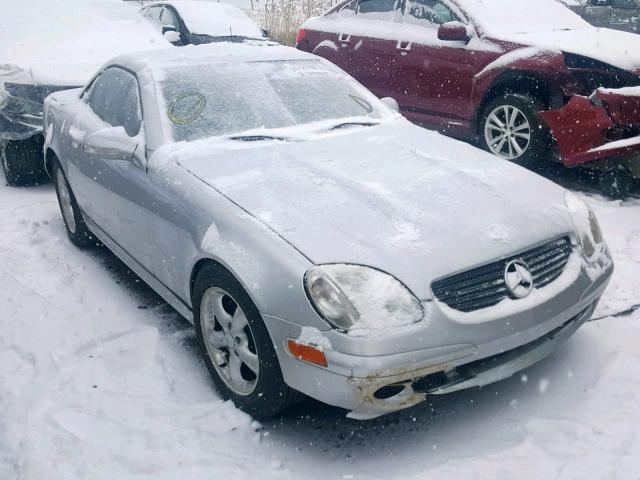 WDBKK65F71F217528 - 2001 MERCEDES-BENZ SLK 320 SILVER photo 1