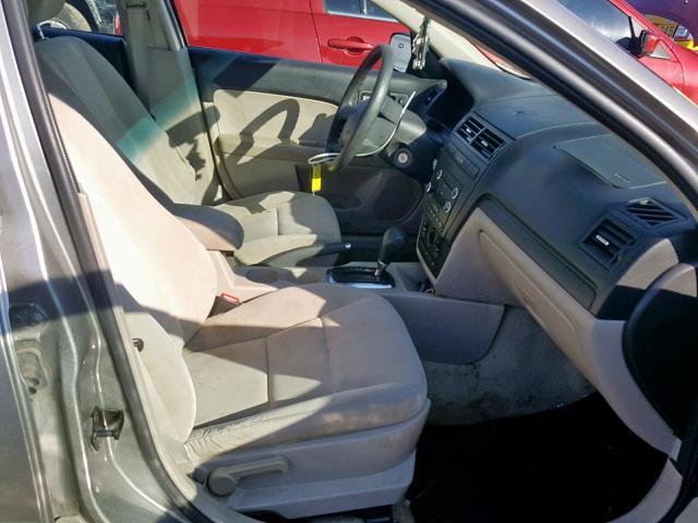 3FAHP06Z48R185398 - 2008 FORD FUSION S GRAY photo 5