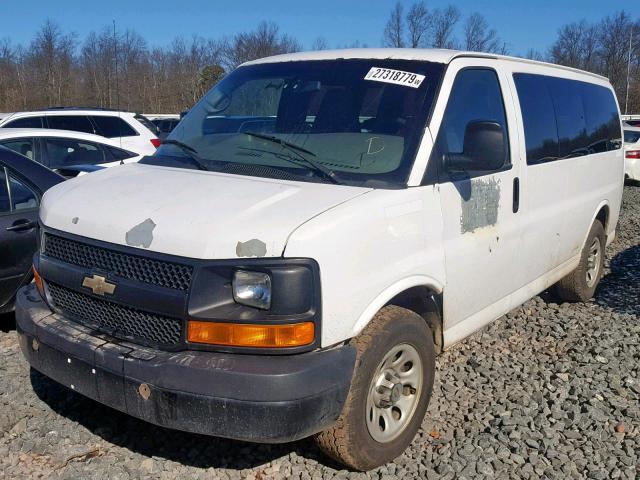 1GNSHBF48C1133473 - 2012 CHEVROLET EXPRESS G1 WHITE photo 2