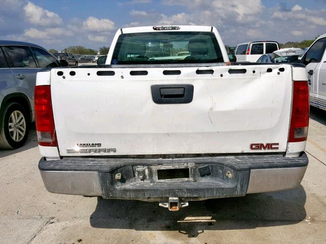 1GTEC14C38Z223308 - 2008 GMC SIERRA C15 WHITE photo 6