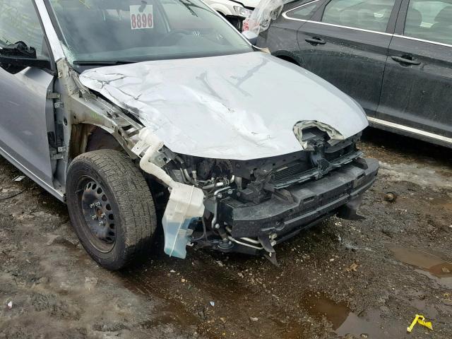 3VW2K7AJ4DM303818 - 2013 VOLKSWAGEN JETTA BASE SILVER photo 9