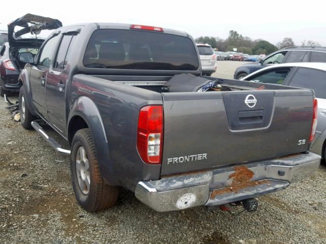 1N6AD07U18C414302 - 2008 NISSAN FRONTIER C GRAY photo 3