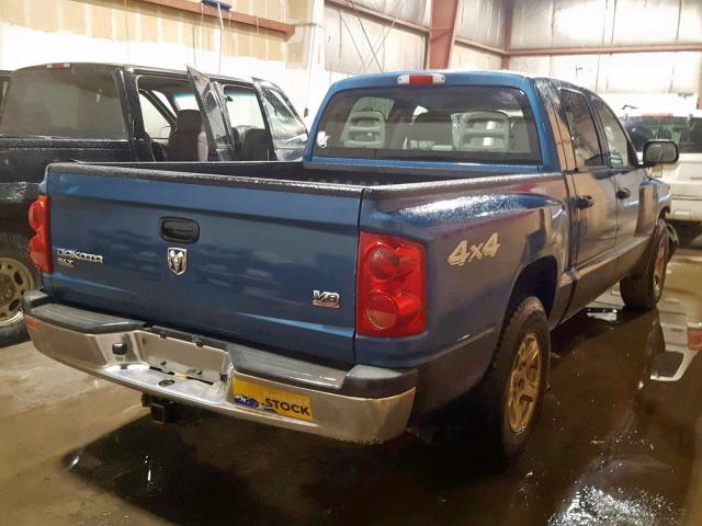 1D7HW48N55S365669 - 2005 DODGE DAKOTA QUA BLUE photo 4