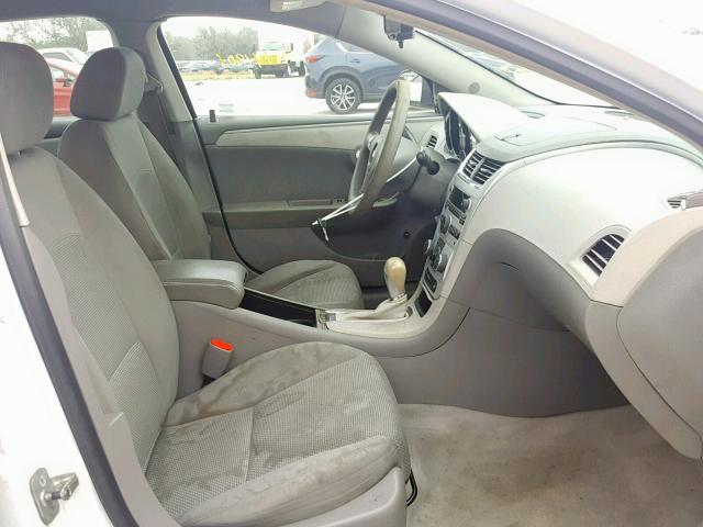 1G1ZG57B89F250984 - 2009 CHEVROLET MALIBU LS WHITE photo 5