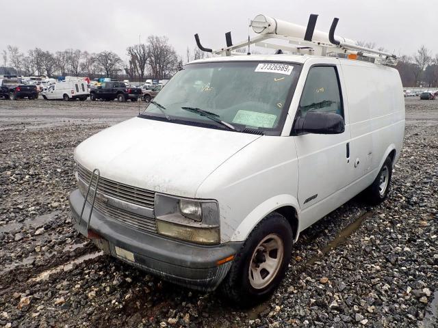 1GCDM19W11B116283 - 2001 CHEVROLET ASTRO WHITE photo 2