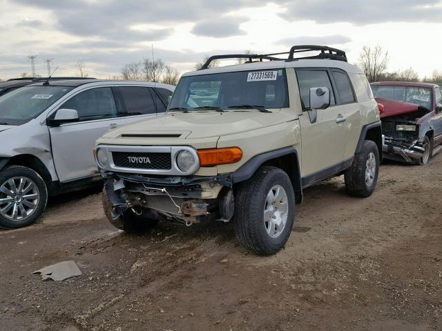 JTEBU11F08K027930 - 2008 TOYOTA FJ CRUISER TAN photo 2