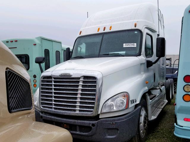 1FUJGLDR39LAC9649 - 2009 FREIGHTLINER CASCADIA 1 WHITE photo 2