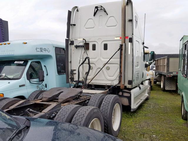 1FUJGLDR39LAC9649 - 2009 FREIGHTLINER CASCADIA 1 WHITE photo 4