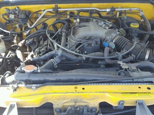 1N6ED27YXYC387293 - 2000 NISSAN FRONTIER C YELLOW photo 7