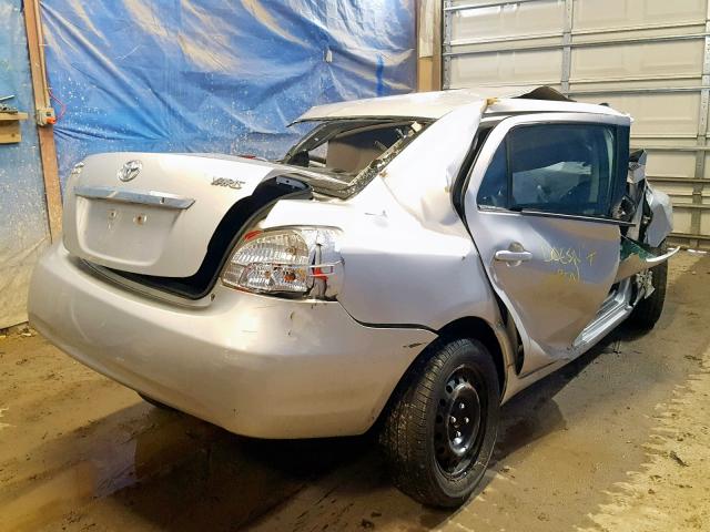 JTDBT4K34A1364156 - 2010 TOYOTA YARIS SILVER photo 4