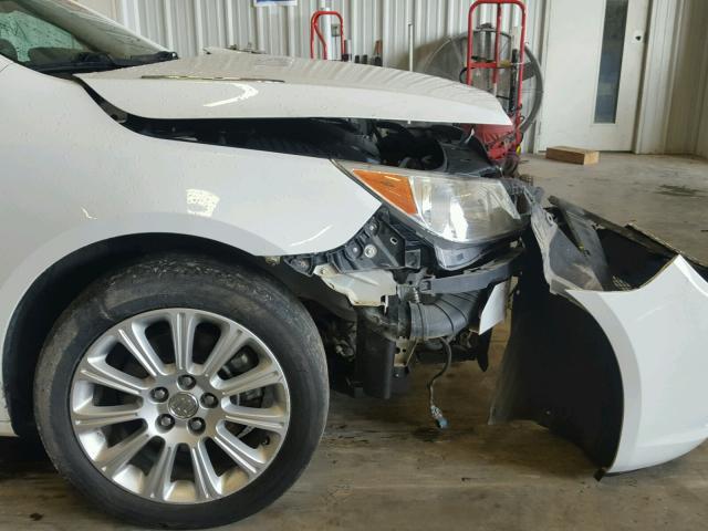 1G4GC5E33DF306176 - 2013 BUICK LACROSSE WHITE photo 10