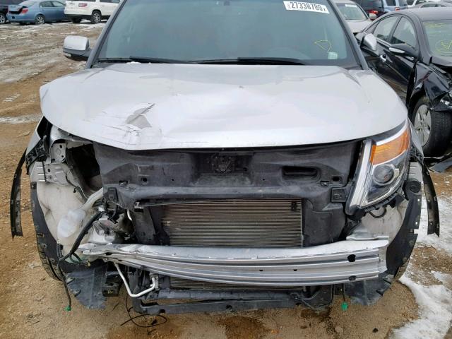 1FM5K8F82DGC71680 - 2013 FORD EXPLORER L SILVER photo 9