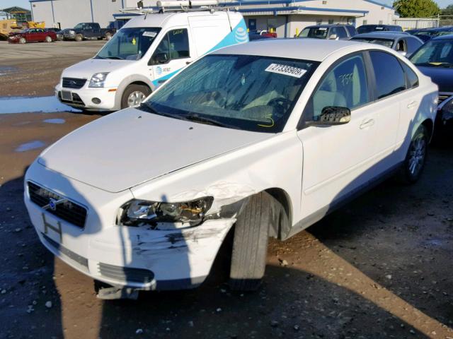 YV1MS382152064203 - 2005 VOLVO S40 2.4I WHITE photo 2