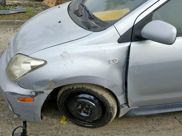 JTKKT624350113069 - 2005 TOYOTA SCION XA SILVER photo 9