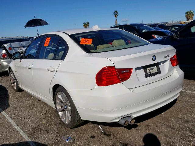 WBAPH5C52BF093306 - 2011 BMW 328 I SULE WHITE photo 3