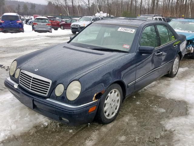 WDBJF25FXWA513513 - 1998 MERCEDES-BENZ E 300TD BLUE photo 2