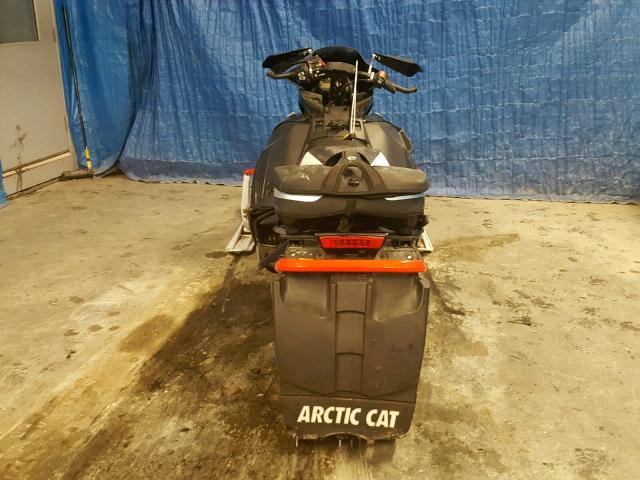 4UF17SNWXHT114468 - 2017 ARCC SNOWMOBILE BLACK photo 10