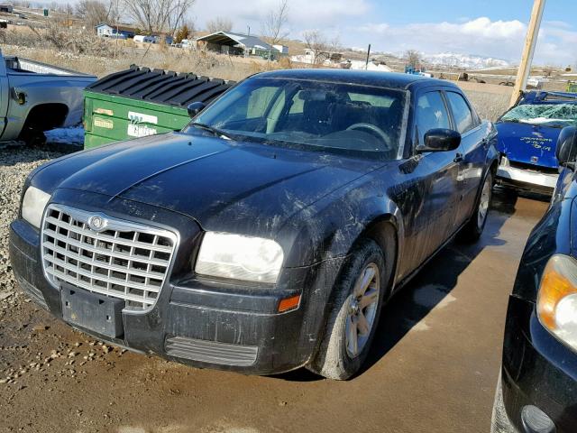 2C3LA43R77H852030 - 2007 CHRYSLER 300 BLACK photo 2