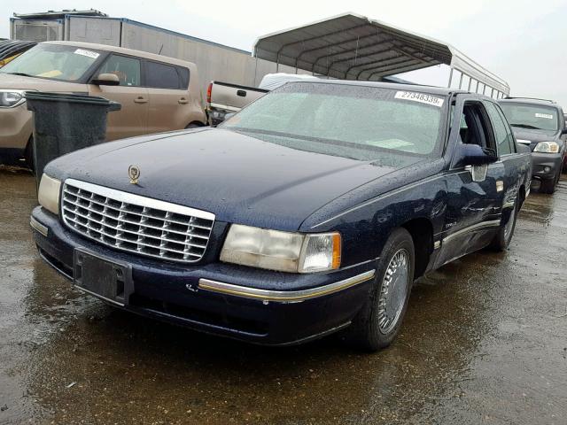 1G6KE54Y8XU728386 - 1999 CADILLAC DEVILLE DE BLUE photo 2