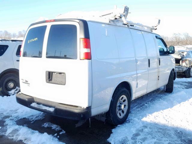 1GCFH154591129735 - 2009 CHEVROLET EXPRESS G1 WHITE photo 4