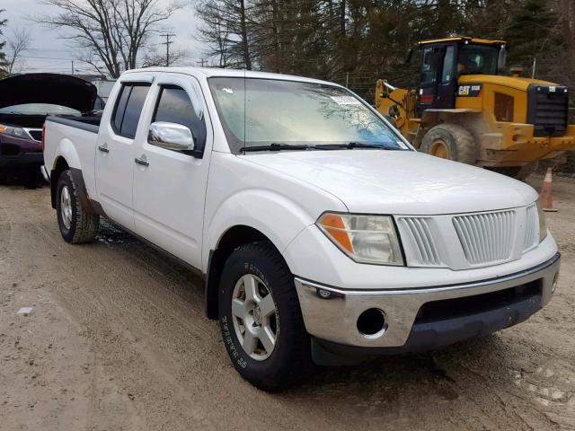 1N6AD09W98C441066 - 2008 NISSAN FRONTIER C WHITE photo 1