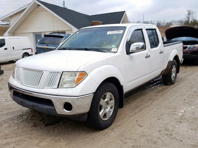 1N6AD09W98C441066 - 2008 NISSAN FRONTIER C WHITE photo 2